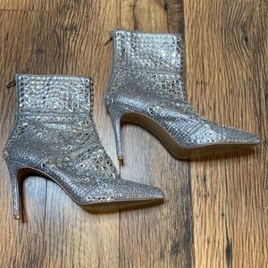 STEVE MADDEN Rhinestone Ankle Booties Size 9.5